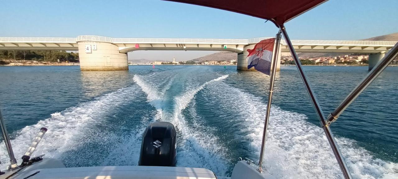 Sea View Apartment Sunrise Poljica & Blue Lagoon Rent A Boat Exterior foto